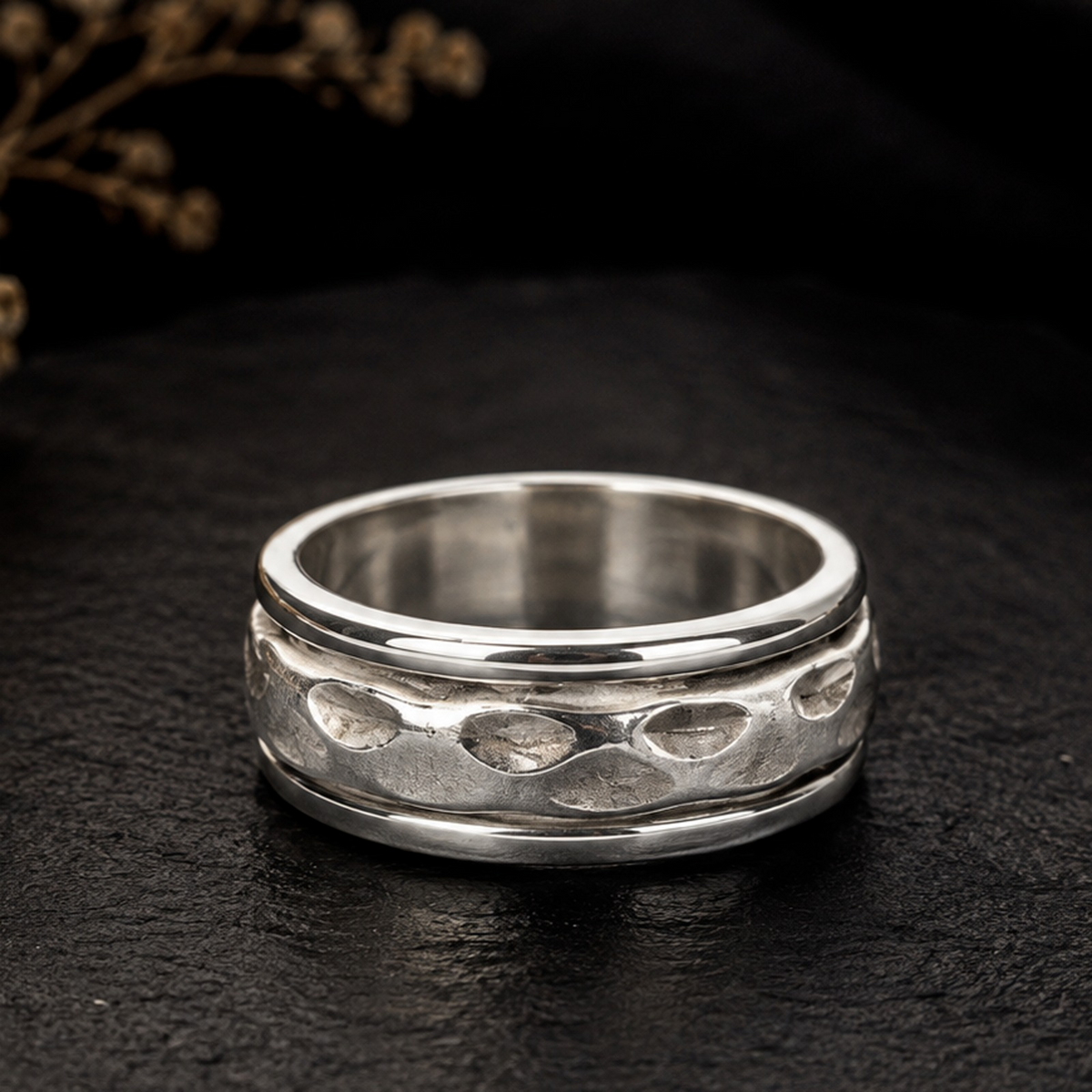 925 Sterling Silver Hammered Spinner Ring