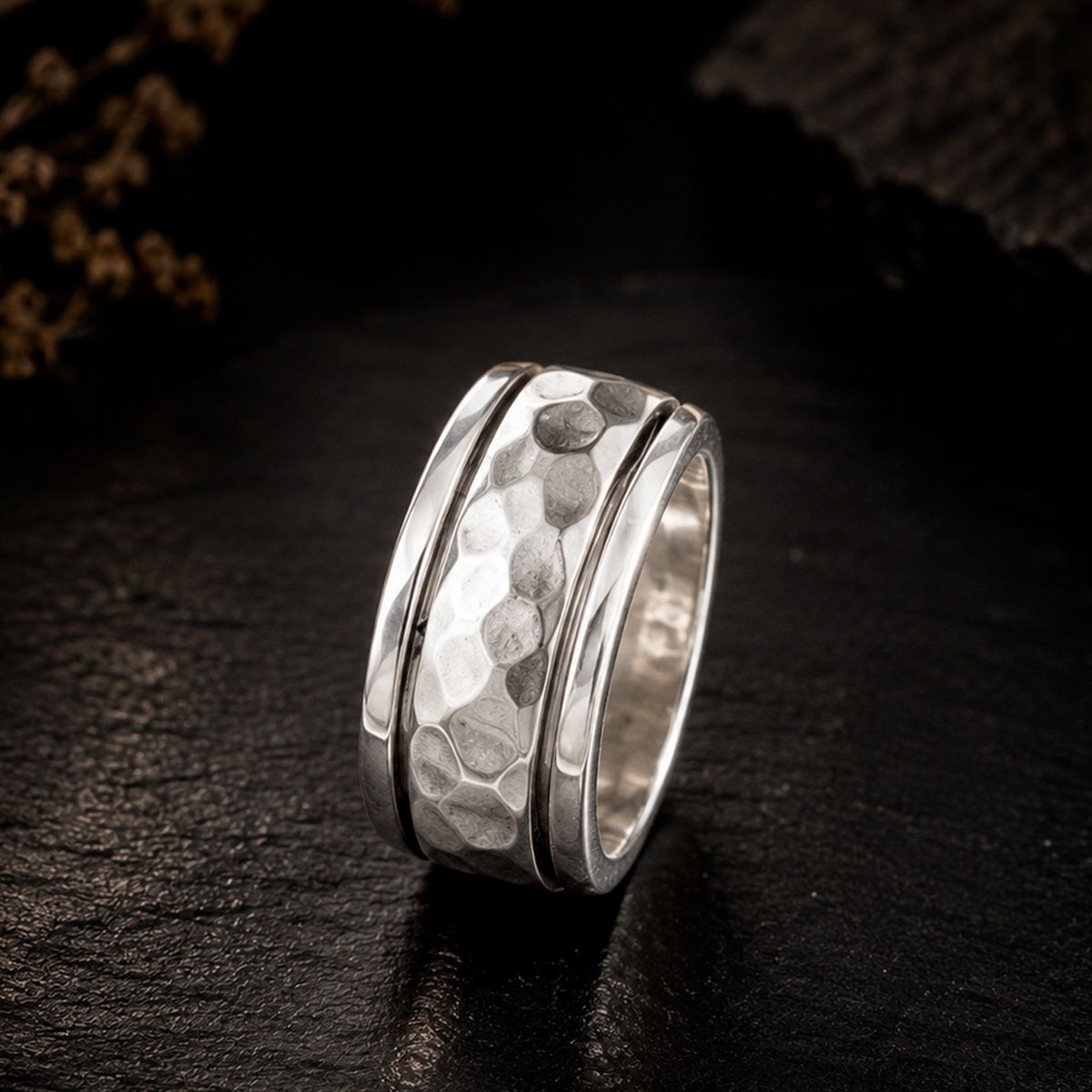 925 Sterling Silver Hammered Spinner Ring